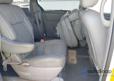 2007 Toyota Sienna Xle Limited z USA, uszkodzony, nr VIN 5TDBK22C47S000256